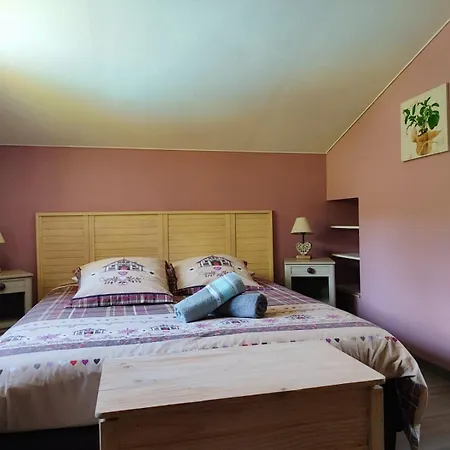 Alpesi faház Le Cosy Piscine Et *